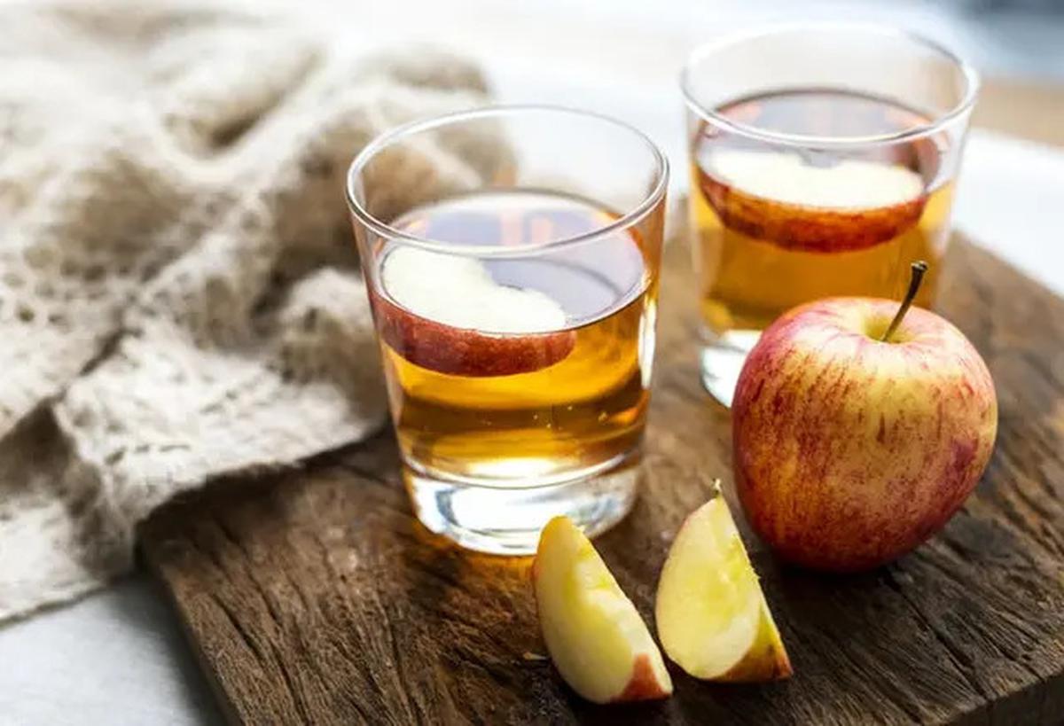 8 Manfaat Minum Cuka Apel Saat Perut Kosong, Salah Satunya Bikin Melek Tanpa Kafein