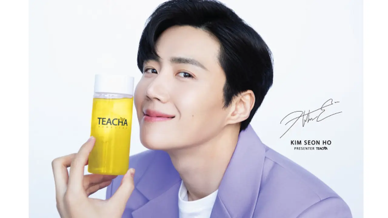Kim Seon Ho Ditunjuk Sebagai 'Presenter' Oleh Salah Satu Brand Kombucha Berbasis di Thailand (Foto: https://twitter.com/Teachastore/status/1618968316260880386)