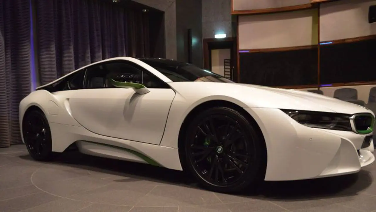 Khusus Konglomerat Arab, BMW Bawa Versi Eksklusif i8