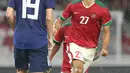 Pesepak bola Timnas Indonesia U-19 merayakan selebrasi usai membobol gawang Jepang U-19 pada laga uji coba babak kedua di Stadion Utama GBK, Jakarta, Minggu (25/3). Timnas Indonesia menelan kekalahan 1-4 dari Jepang U-19. (Liputan6.com/Angga Yuniar)