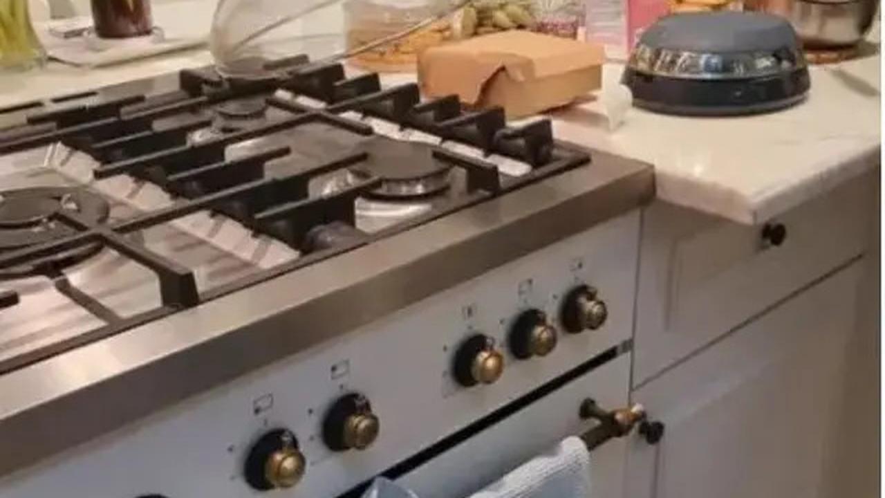 Intip Dapur Estetik Dian Sastrowardoyo yang Mencerminkan Kehidupan Sehari-hari