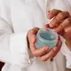 Niacinamide tidak boleh digunakan bersamaan dengan kandungan seperti vitamin C, karena bisa menyebabkan kemerahan dan iritasi pada kulit sensitif. Foto ilustrasi: unsplash.com/Nataliya Melnychuk.
