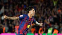Joao Cancelo dari Barcelona merayakan kemenangan setelah memenangkan pertandingan sepak bola Liga Spanyol antara FC Barcelona dan Real Madrid yang membuat mereka menjadi juara liga Spanyol di Barcelona, Spanyol, Minggu, 10 Mei 2026. (Foto AP/Joan Monfort)