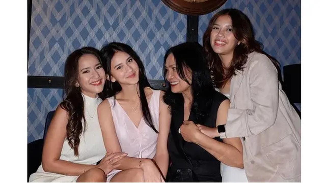 6 Potret Pesta Ultah Harleyava Princy ke-18, Rayakan Bareng Keluarga dan Sahabat