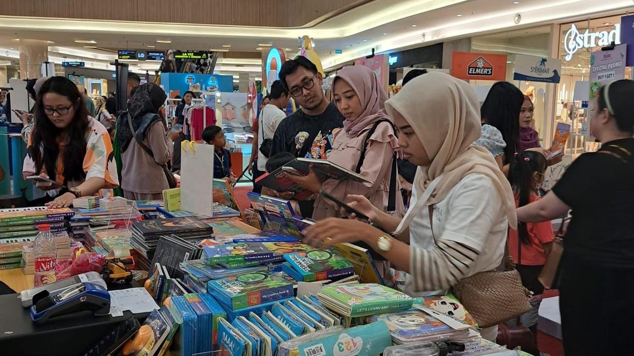 Fauzia P. Lestari co-founder Gulalibooks