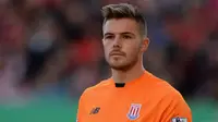 Jack Butland adalah pesepak bola profesional Inggris yang bermain di klub Stoke City dan Tim Nasional Inggris.