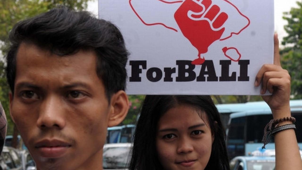 Demo tolak reklamasi Teluk Benoa