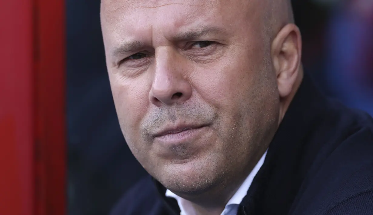 Selain itu, Slot juga menjadi pelatih pertama yang berhasil meraih sembilan kemenangan dari sepuluh laga awal di berbagai kompetisi untuk Liverpool. Satu laga sisanya berakhir kekalahan. (AP Photo/Ian Walton)