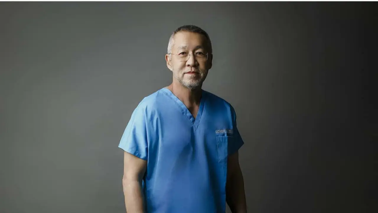 Dokter Hendry Suhendra