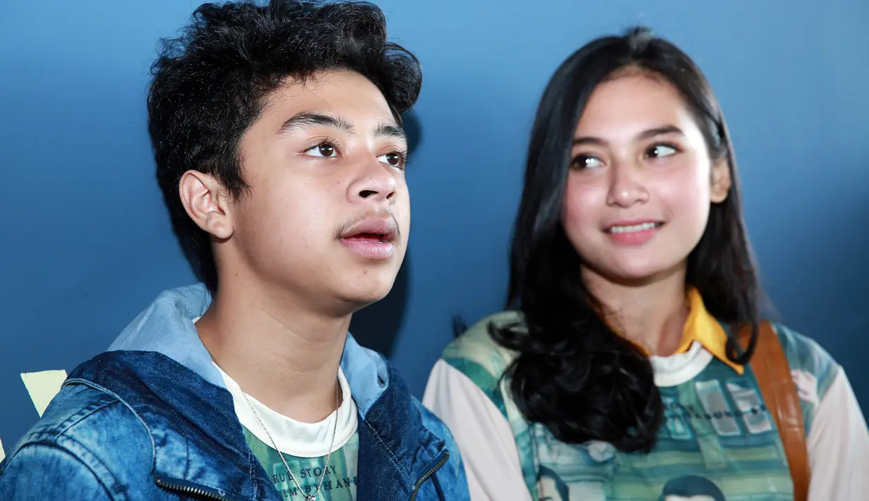 "Dia kings of pop dunia. Dia kan spesial lagu cepat, pas lagu slow pecah juga. Sekarang babas minta ke semua pencipta lagu, kalau bagus ciptaannya Babas ambil," kata Bastian Steel. (Deki Prayoga/Bintang.com)