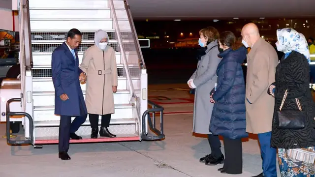 Outfit Musim Dingin Iriana Jokowi yang Fashionable Usai Nikahan Kaesang Pangarep