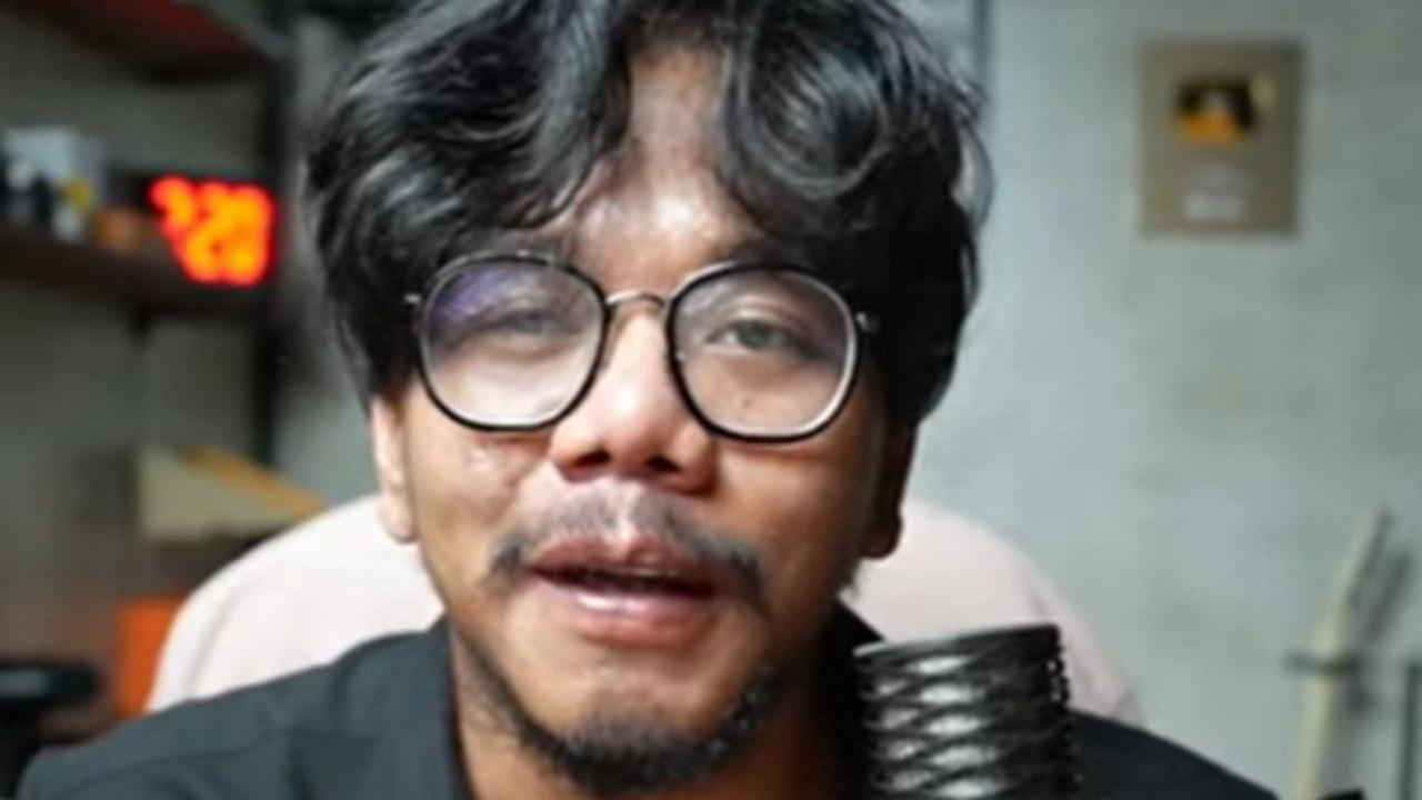 Tenang dan Tersenyum, CEO Malaka Project Ferry Irwandi Hadapi Tudingan Jenderal TNI: Saya Tidak akan Lari