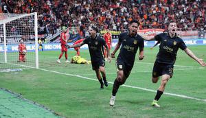 Gol Ikhsan Zikrak memupuskan tiga poin di depan mata Persija saat menjamu Borneo FC dalam laga lanjutan BRI Super League 2025/2026 di Jakarta International Stadium (JIS), Jakarta Utara, Selasa (03/03/2026). (Bola.com/M Iqbal Ichsan)