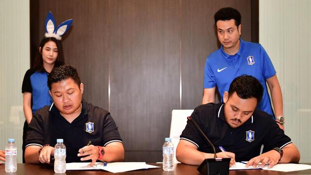 Adyatma dan Rizal PES