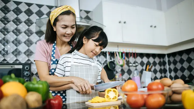 Memasak Bisa Meningkatkan Kekuatan Tangan Mereka