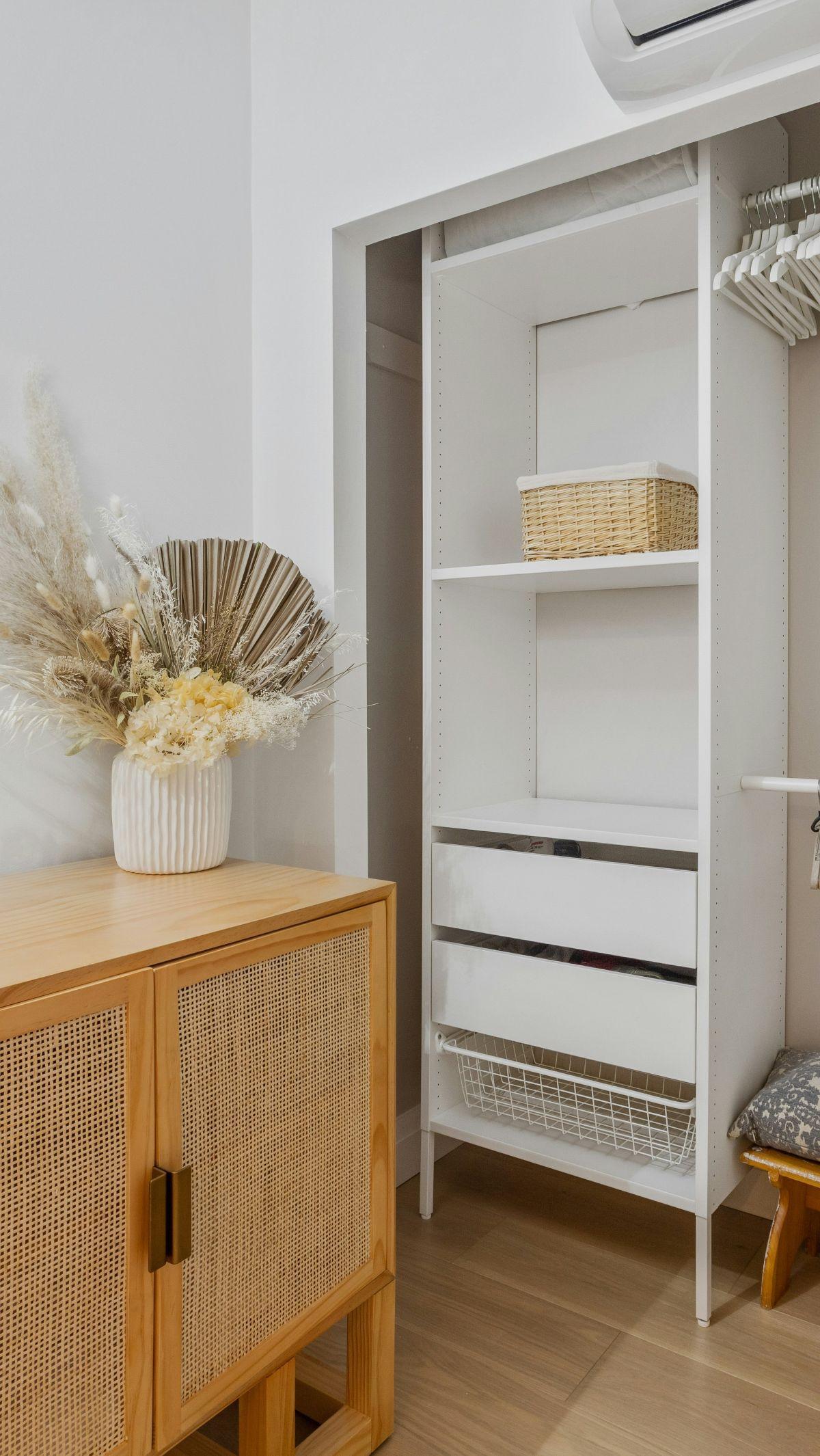 <b>Cara Merawat Furnitur Kayu</b>