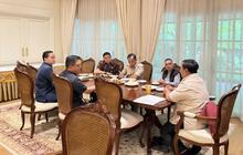 Momen Satu Meja Presiden Prabowo Bareng Pimpinan DPR Sufmi Dasco dan Seskab Teddy Serta Menlu Sugiono