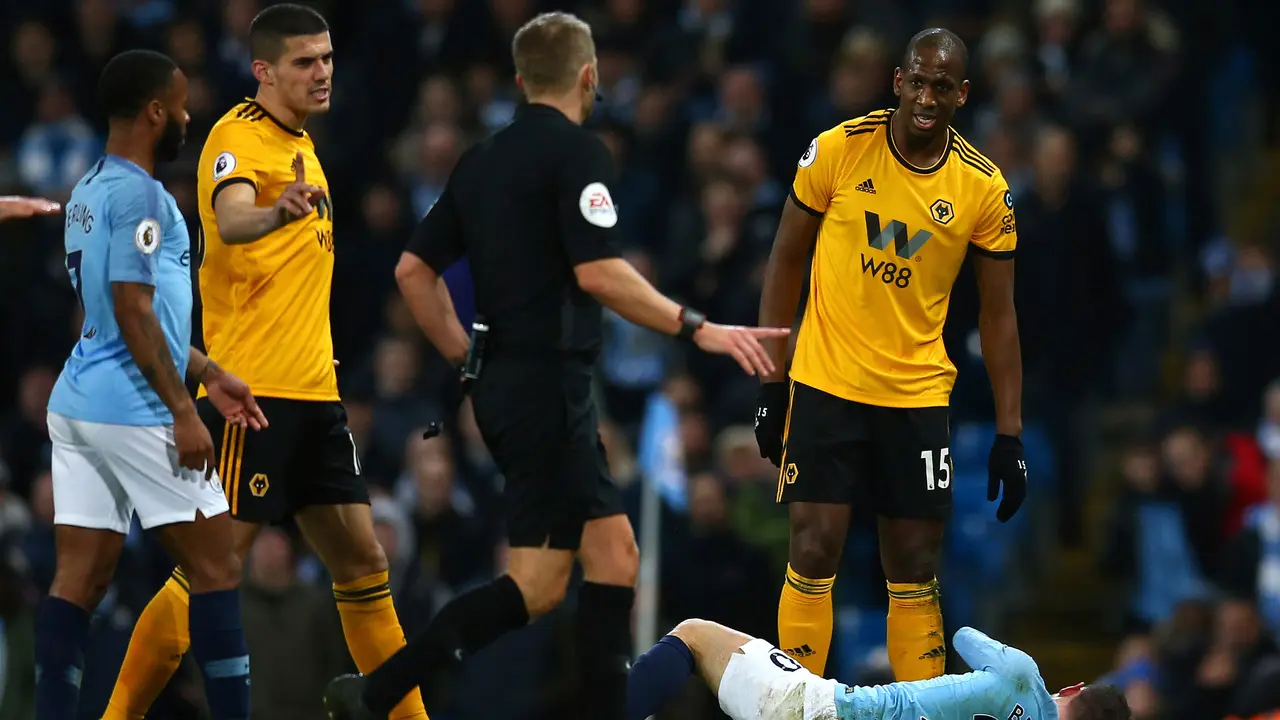 Hajar Wolverhampton, Manchester City Terus Bayangi Liverpool