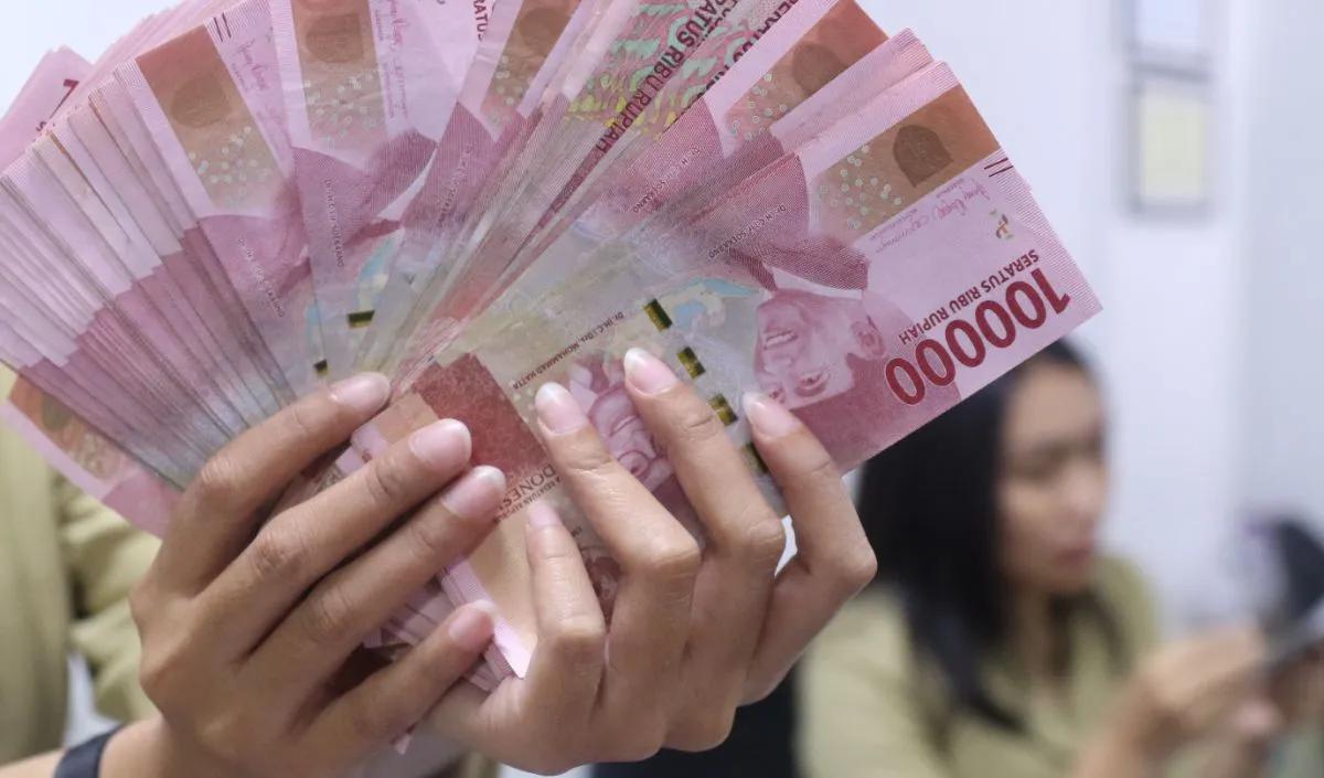 Mendapatkan pendapatan dengan nominal cukup tinggi, menjadi impian semua pekerja saat ini.