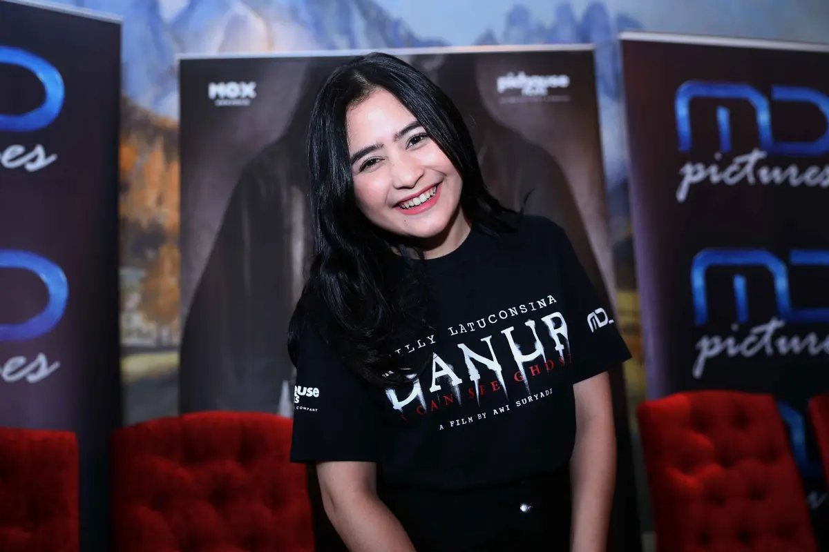 [Bintang] Prilly Latuconsina