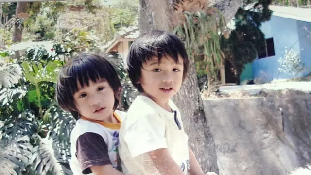 Potret Omar dan Keanu Anak Cindy Fatikasari (credit: https://www.instagram.com/cindyfatikasari18/).