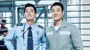 Persahabatan Kim Je Hyuk (Park Hae Soo) dan Lee Joon Ho (Jung Kyung Ho) menjadi salah satu hal manis dan hangat di serial "Prison Playbook". Persahabatan yang setia pun menjadi harapan dan pembangkit semangat di tengah keputusasaan. (Foto: Soompi)