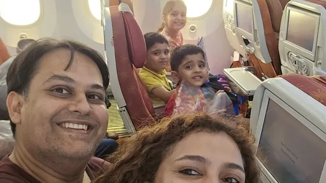 Foto Keluarga Air India: LDR Usai, Takdir Memisahkan.