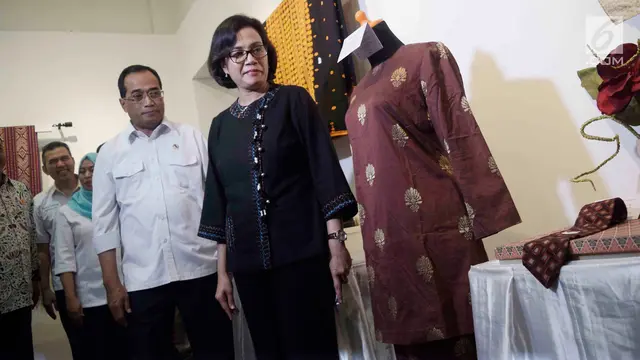 Sri Mulyani dan Budi Karya Buka Lelang Barang Koleksi Pejabat