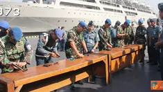 Citizen6, Tanjung Priok: Inspektorat Kolinlamil melaksanakan uji petik perorangan bongkar pasang senjata di satuan kerja Denmako Kolinlamil, bertempat di Lapangan Apel Mako Kolinlamil, Tanjung Priok, Rabu (12/9). (Pengirim: Dispenkolinlamil)