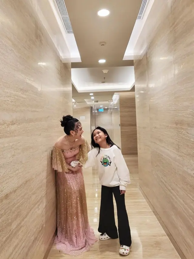 [Fimela] Ayu Ting Ting dan Bilqis