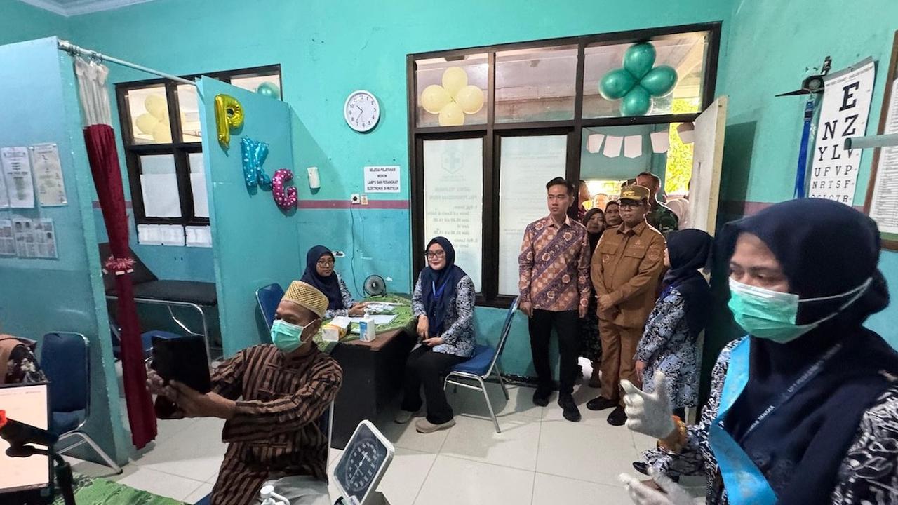 Kunjungi Puskesmas Tanara di Banten, Gibran Minta Sosialisasi CKG Ditingkatkan