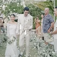 Warganet dikejutkan dengan pernikahan Jennifer Coppen dan Dali Wassink, Melalui akun instagramnya, perempuan kelahiran Denpasar, Bali 22 tahun silam itu mengumumkan baru saja menikah Dali. [Instagram/jennifercoppenreal20]