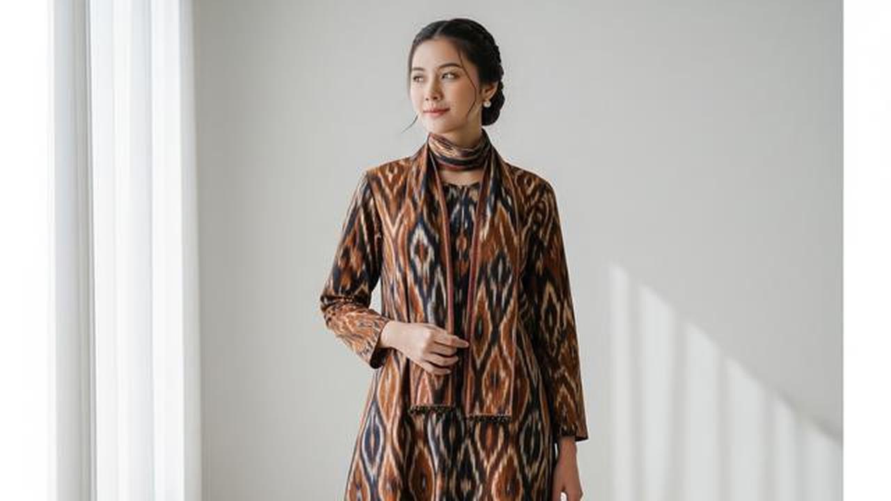 10 Inspirasi Outfit Natal Bernuansa Nusantara, Cocok untuk Ibadah di Gereja