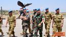 Citizen6, Lebanon: Chief G3 HQ UNIFIL didampingi stafnya Mayor Anshul Shukla dari India, mengunjungi Markas Kontingen Garuda XXIII-F/UNIFIL (Indobatt) di UN Posn 7-1, Adshid al Qusayr, Lebanon Selatan, Senin (21/5). (Pengirim: Badarudin Bakri)