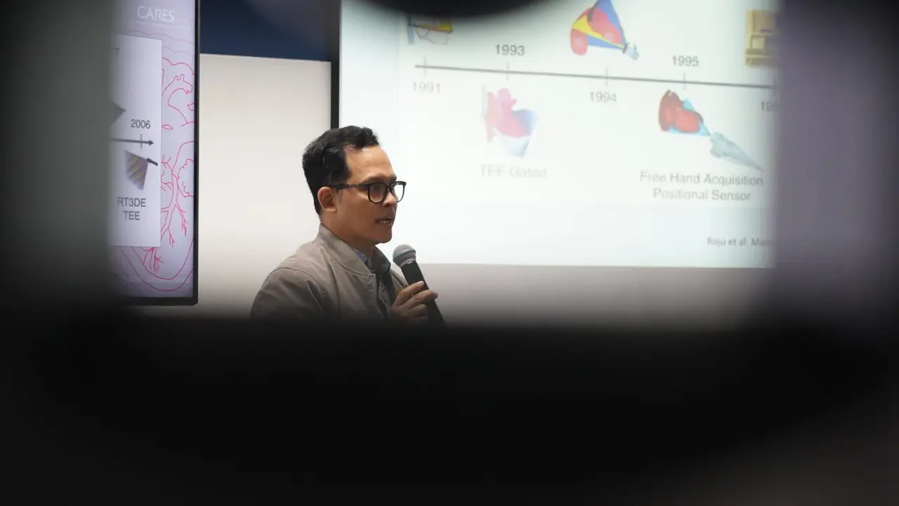 Dokter spesialis jantung dan pembuluh darah konsultan Ario Soeryo Kuncoro dari Heartology  Cardiovascular Hospital.