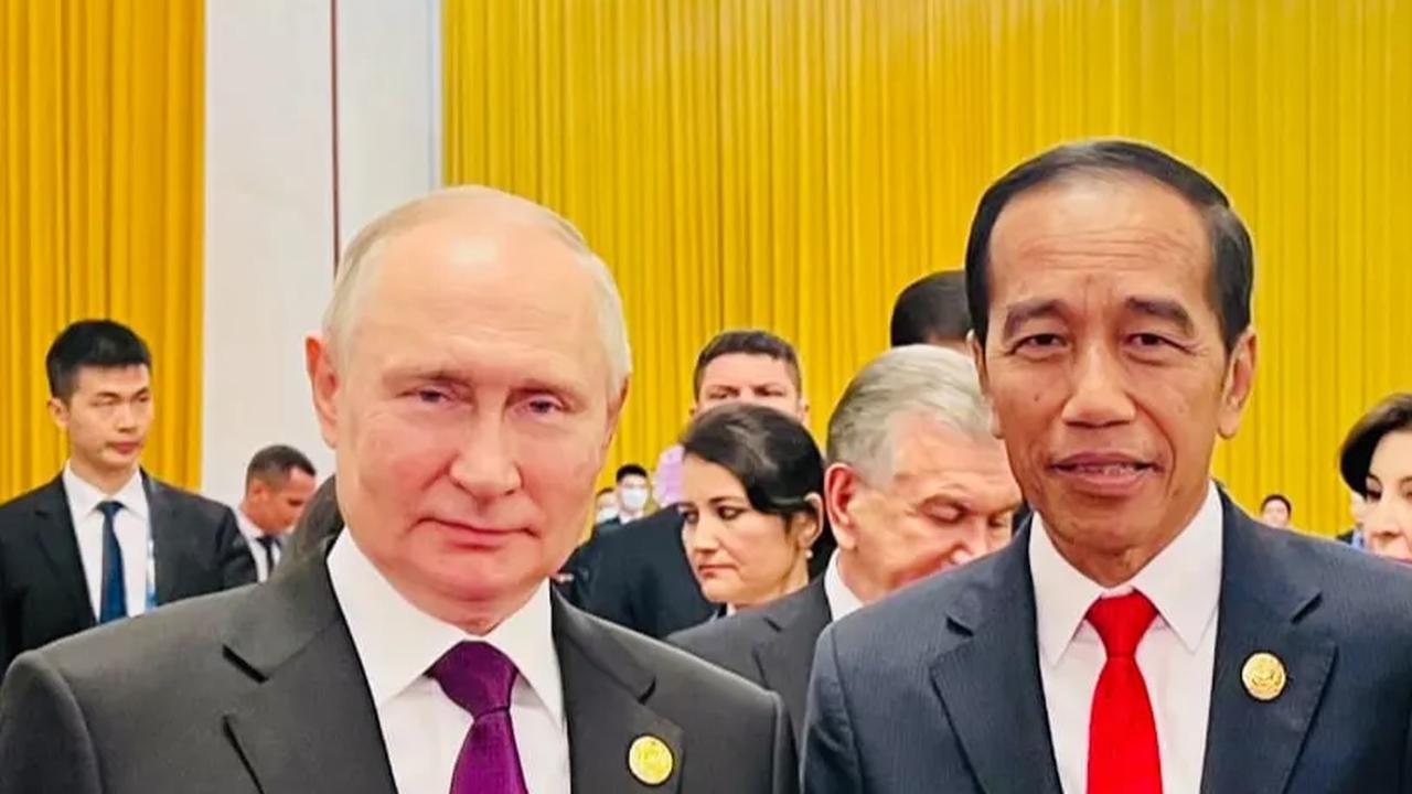 Momen Akrab Jokowi dan Vladimir Putin di China