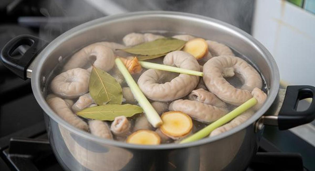 Cara Cuci Usus Sapi Supaya Amisnya Hilang Total, Simak Tips Pengolahannya Agar Hasilnya Empuk