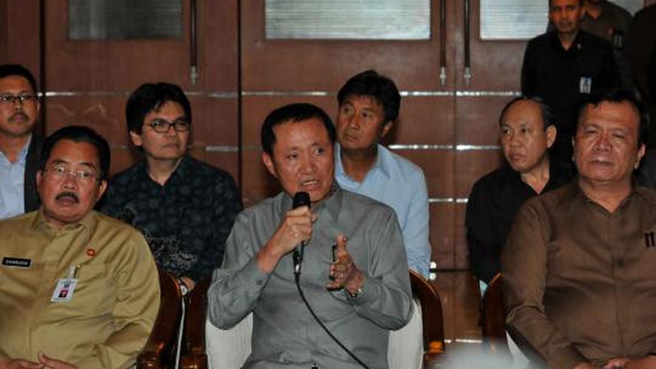 Menkumham evaluasi Denny Indrayana