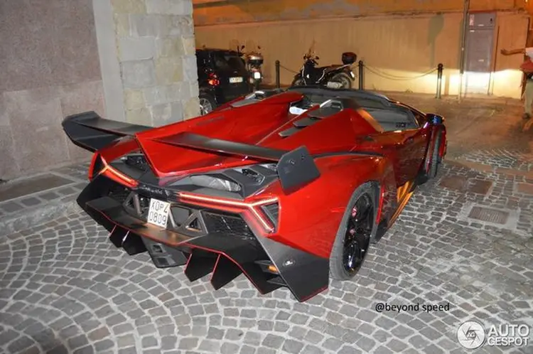 Lamborghini Veneno Roadster габариты