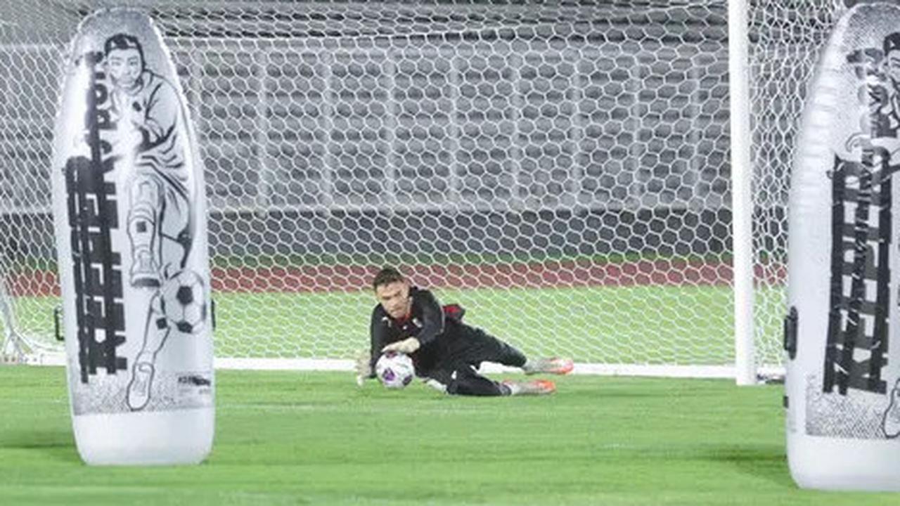 FOTO: Intip Aksi Emil Audero Latihan Bareng Skuad Garuda, Potensi Debut di Duel Timnas Indonesia vs Bahrain?