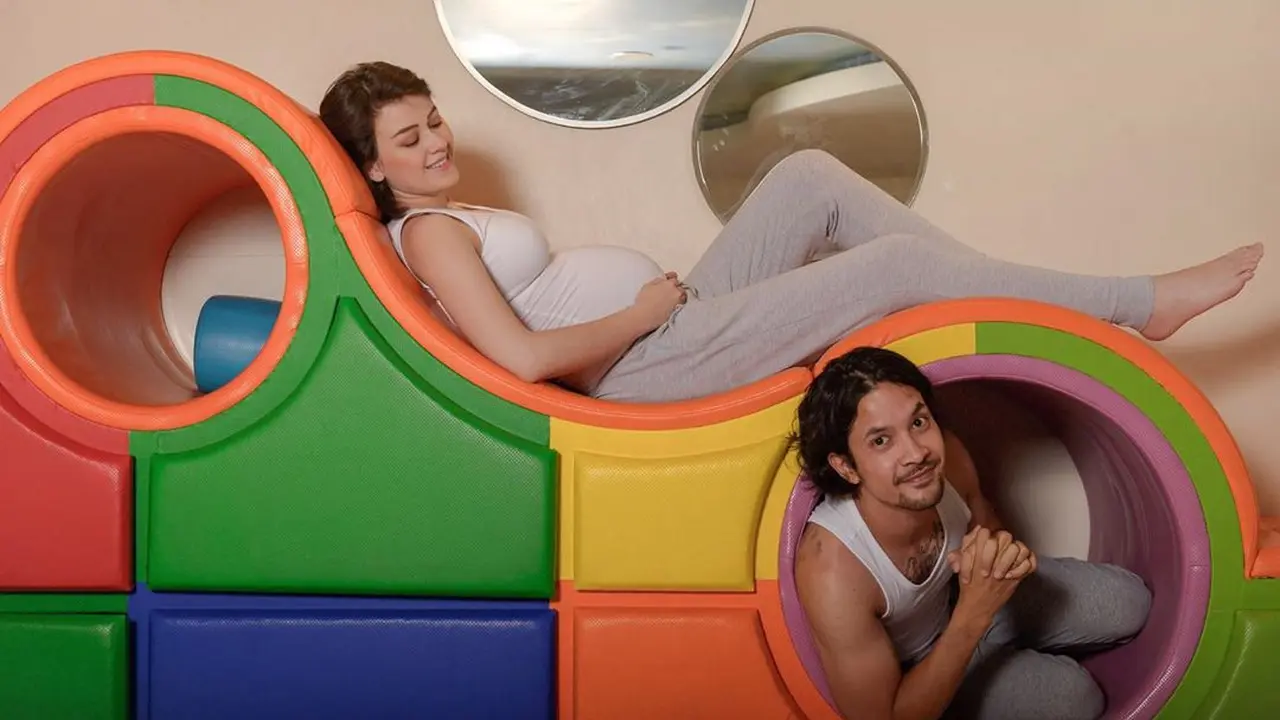 [Fimela] Kimberly Ryder dan Edward Akbar