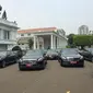 Istana Kepresidenan menyewa mobil Marcedes Benz untuk perwakilan negara yang akan menghadiri pelantikan presiden. (Merdeka.com)