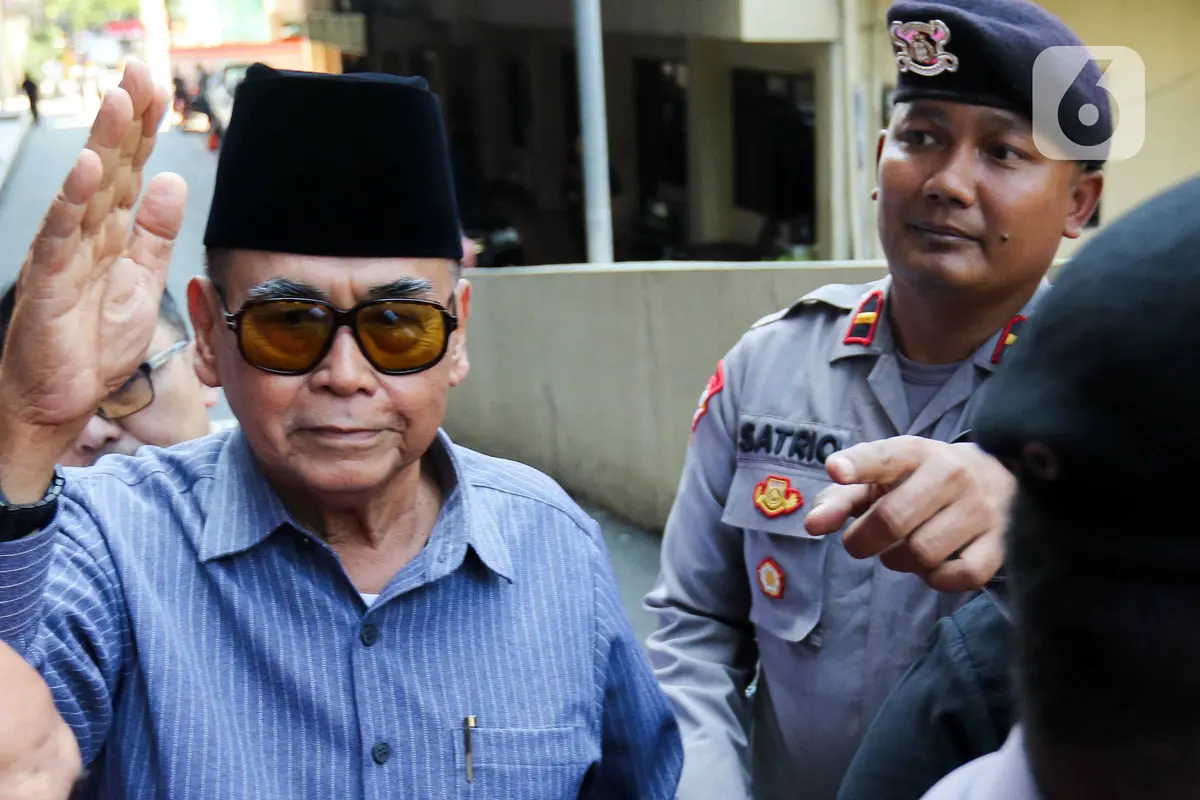 Pemimpin Pondok Pesantren Al Zaytun Panji Gumilang