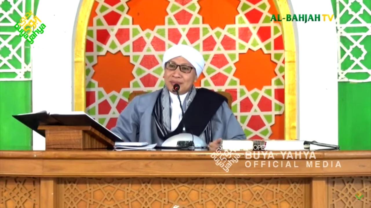Pengasuh LPD Al Bahjah KH Yahya Zainul Ma'arif alias Buya Yahya
