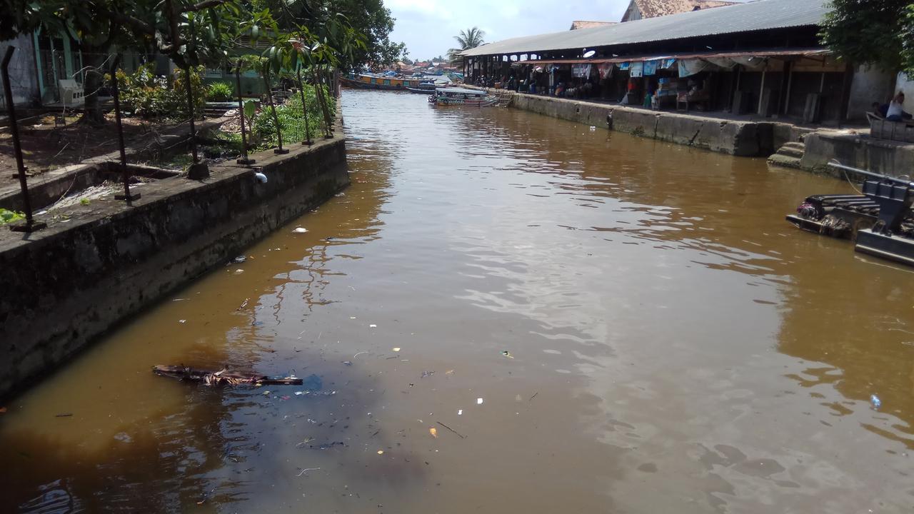 Volume Sampah Anak Sungai Musi Capai 70 Meter/Kubik Setiap Hari