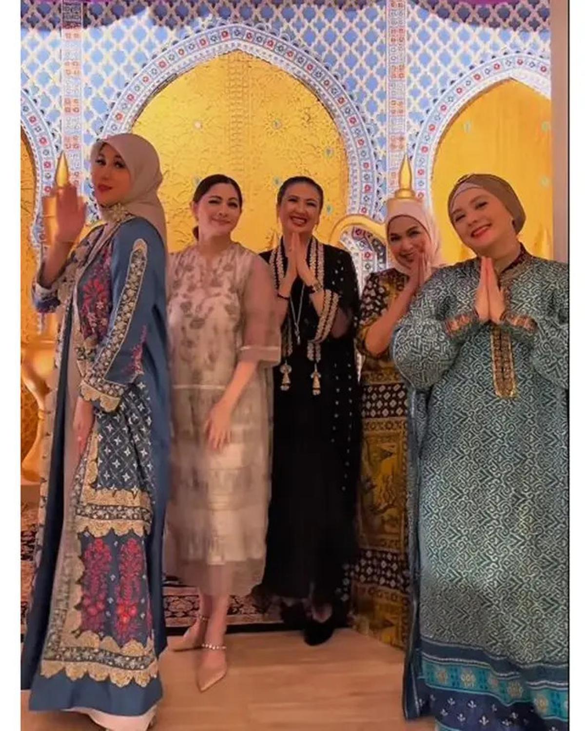 6 Potret Bukber Artis Senior di Ramadhan 2025, Roy Marten hingga Diana Pungky