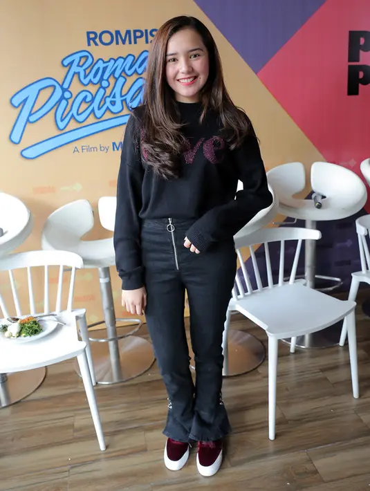 Beby Tsabina saat hadir dalam syukuran jelang syuting film Roman Picisan di kawasan Kebon Sirih, Jakarta Pusat, Jumat (6/4/2018). (Deki Prayoga/Bintang.com)