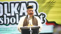 Ketum DPP Partai Golkar Airlangga Hartarto menghadiri acara Golkar Bershalawat di Lapangan Si Jalak Harupat, Kabupaten Bandung Barat. (Foto: Tim Media Golkar)