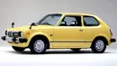 Honda Civic generasi pertama atau yang disebut di Indonesia dengan nama Civic Koper. Mesin yang digunakan berkapasitas 1.500cc 4-silinder CVCC bertenaga 53 Hp. Generasi pertama ini dijual dari tahun 1973-1979. (Source: garagedreams.net)