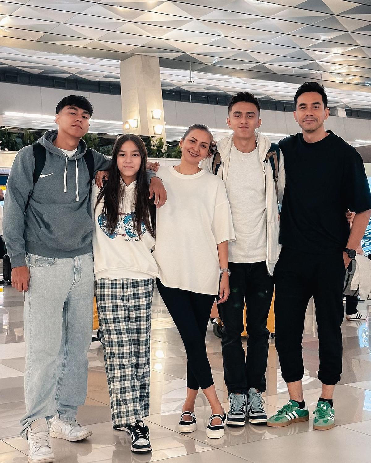 7 Artis Pria yang Bagikan Momen Kompak Bersama Anak, dari Gading Marten hingga Raffi Ahmad